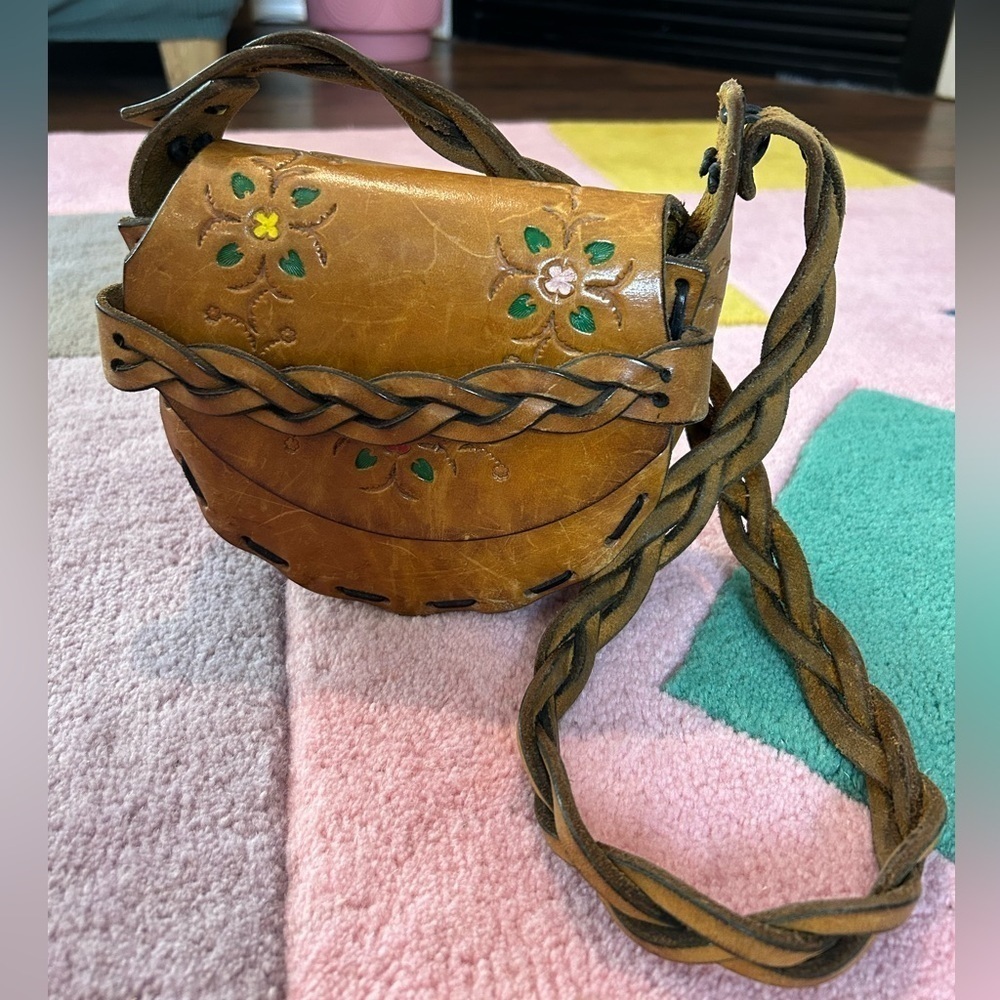 Vtg 70s Tooled Thick Stitch Flower Leather Braided Painted Bohemian Shoulder Bag
